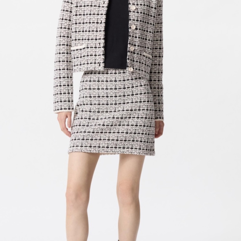 NWOT Uniqlo Knitted Mini Skirt